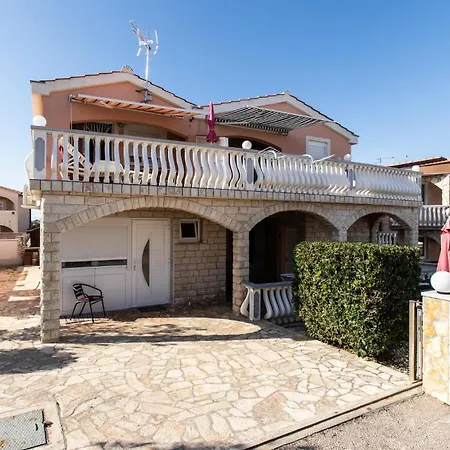 Gorgeous In With Wifi